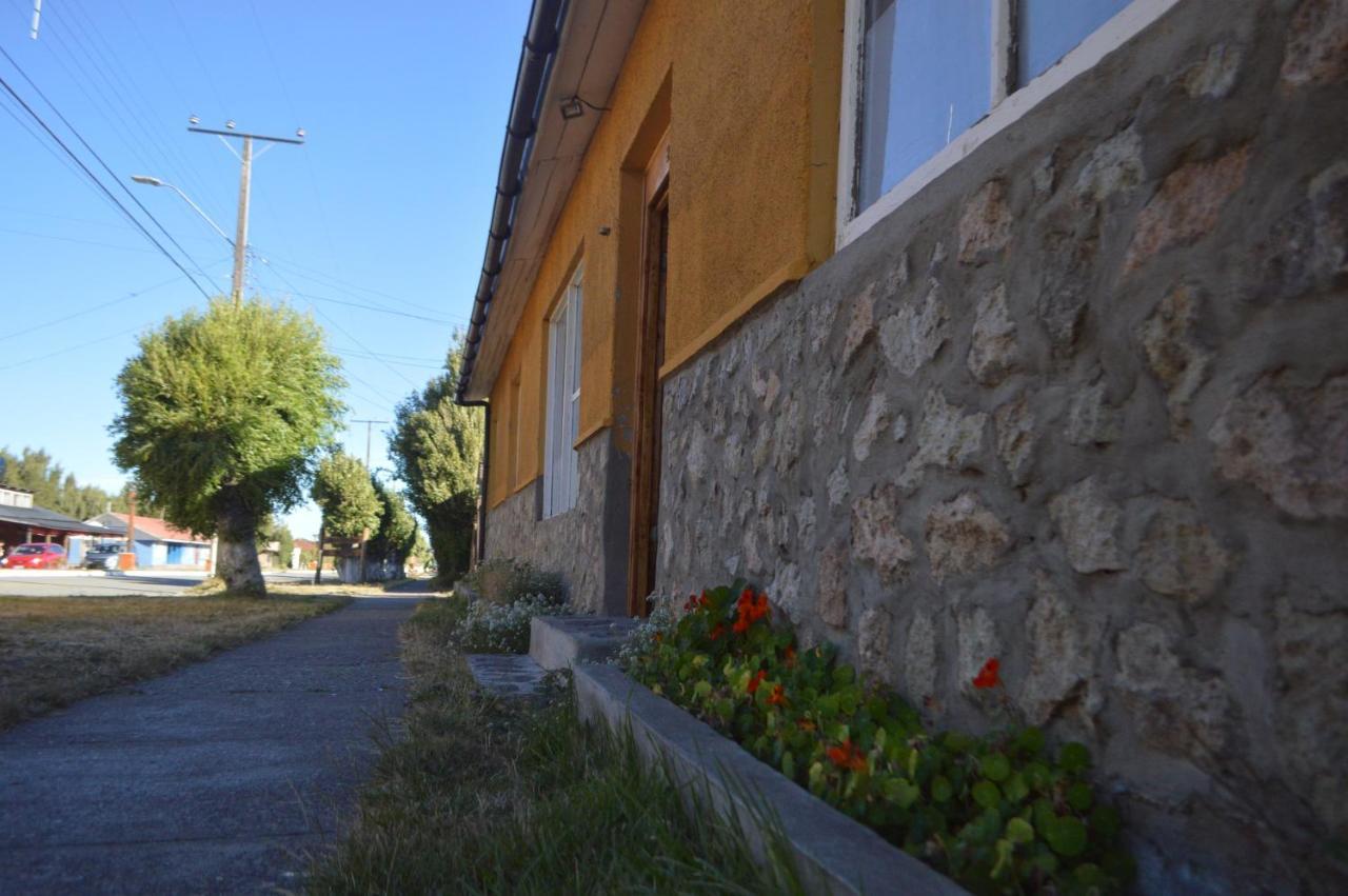 Hostal Y Cabanas Vientos Del Sur Puerto Ingeniero Ibanez Exteriér fotografie