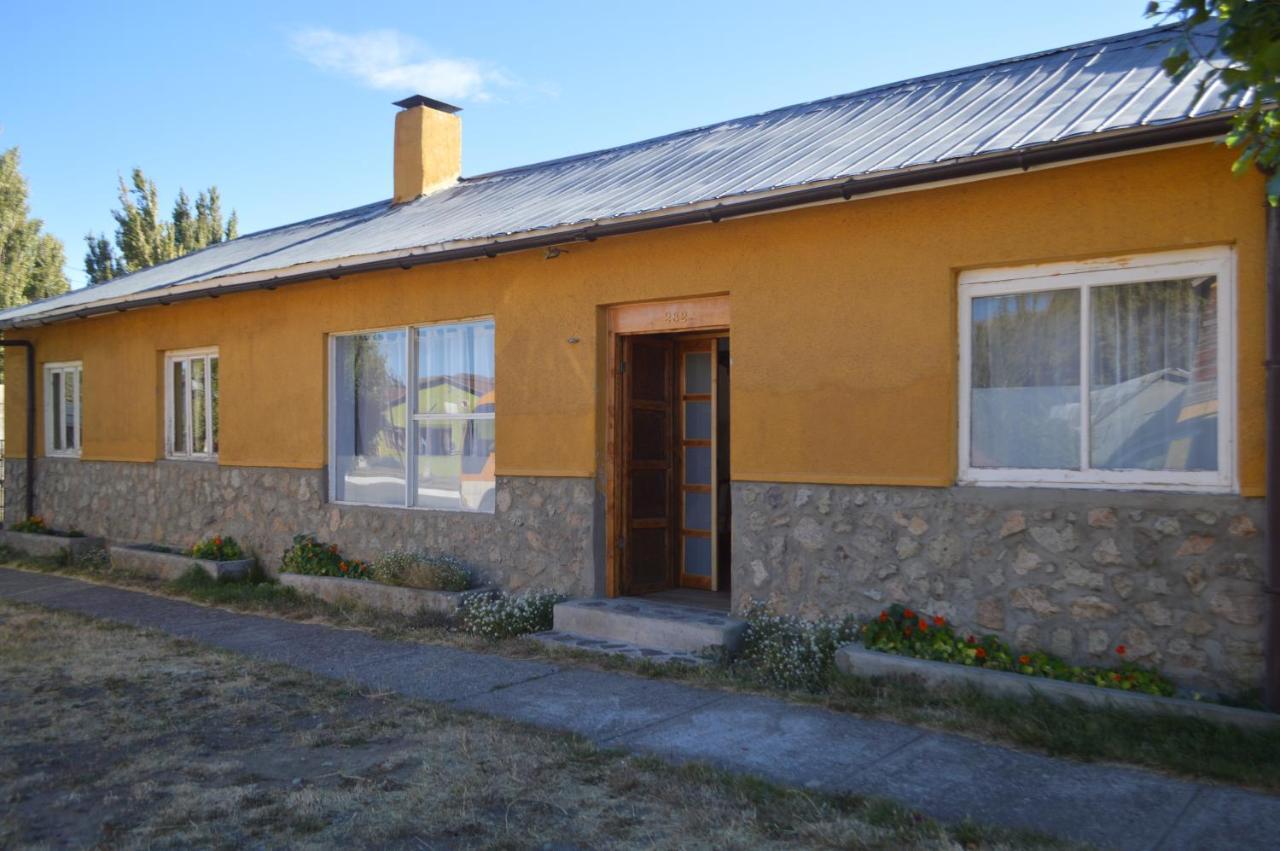 Hostal Y Cabanas Vientos Del Sur Puerto Ingeniero Ibanez Exteriér fotografie